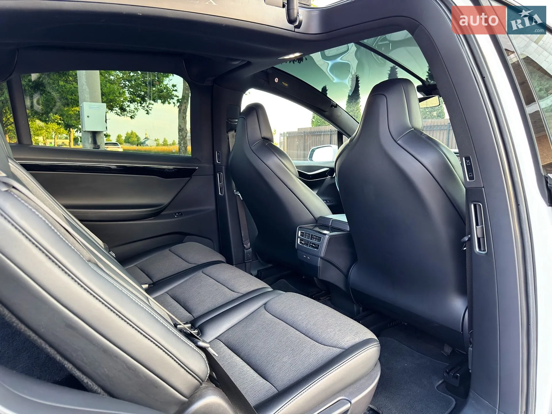 2018 Tesla Model X - мініатюра 27