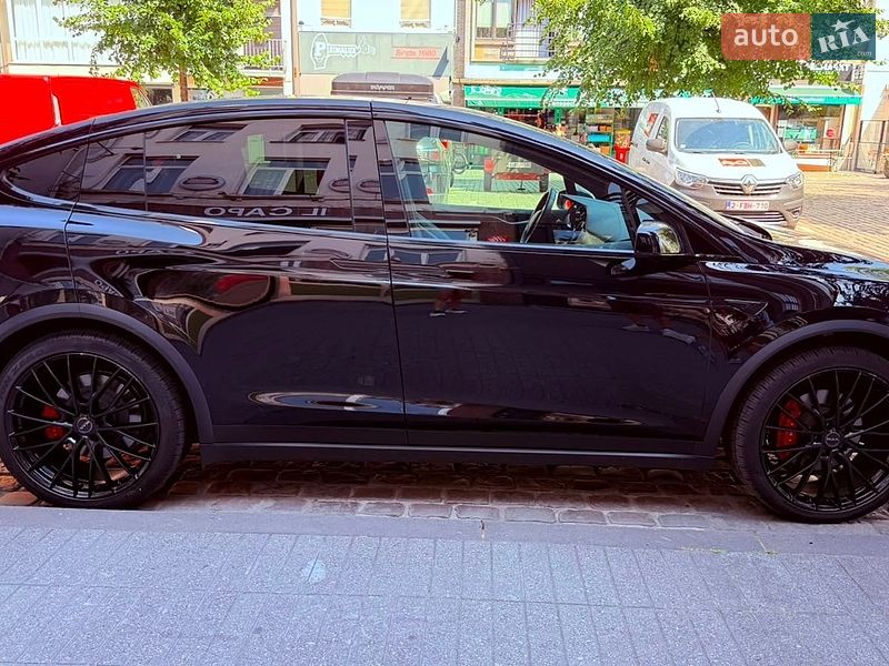 Позашляховик / Кросовер Tesla Model X 2020 в Києві