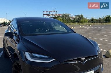 Позашляховик / Кросовер Tesla Model X 2016 в Києві