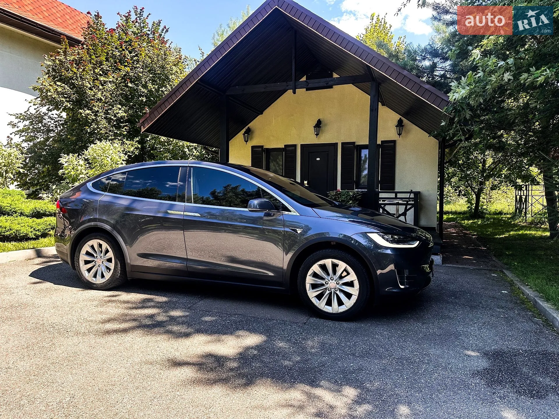 2017 Tesla Model X - мініатюра 16