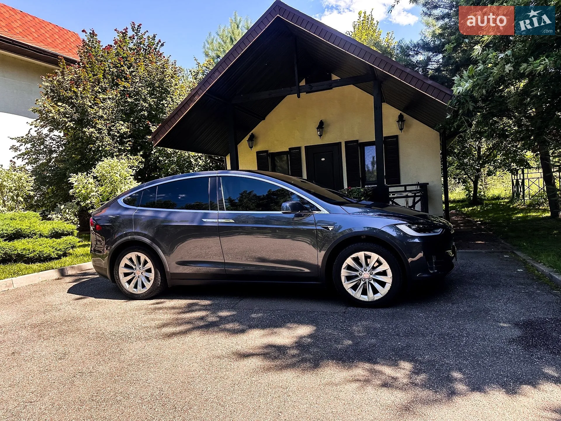 2017 Tesla Model X - мініатюра 18