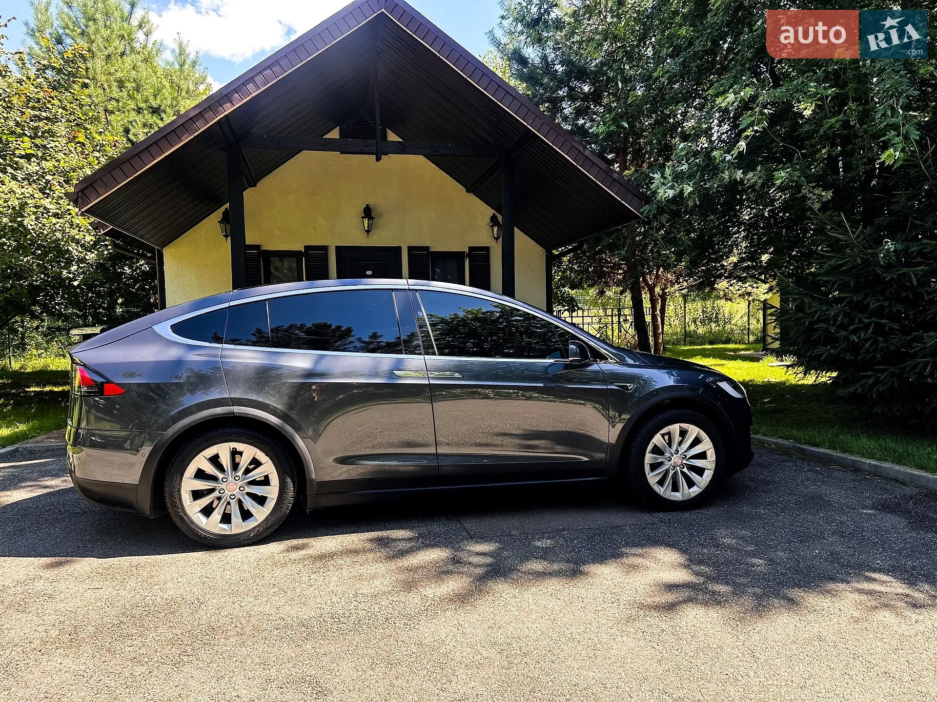 2017 Tesla Model X - мініатюра 19
