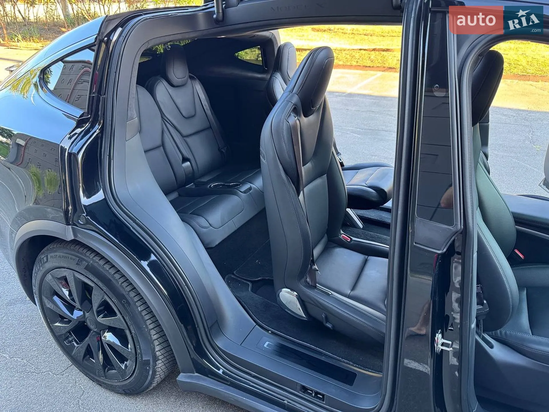 2022 Tesla Model X - мініатюра 21