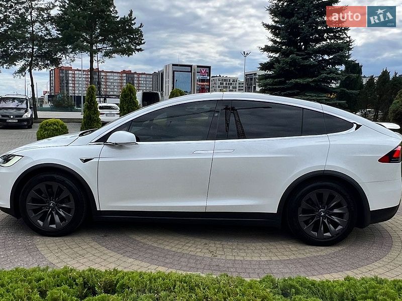Позашляховик / Кросовер Tesla Model X 2019 в Львові фото 5 Позашляховик / Кросовер Tesla Model X 2019 в Львові
