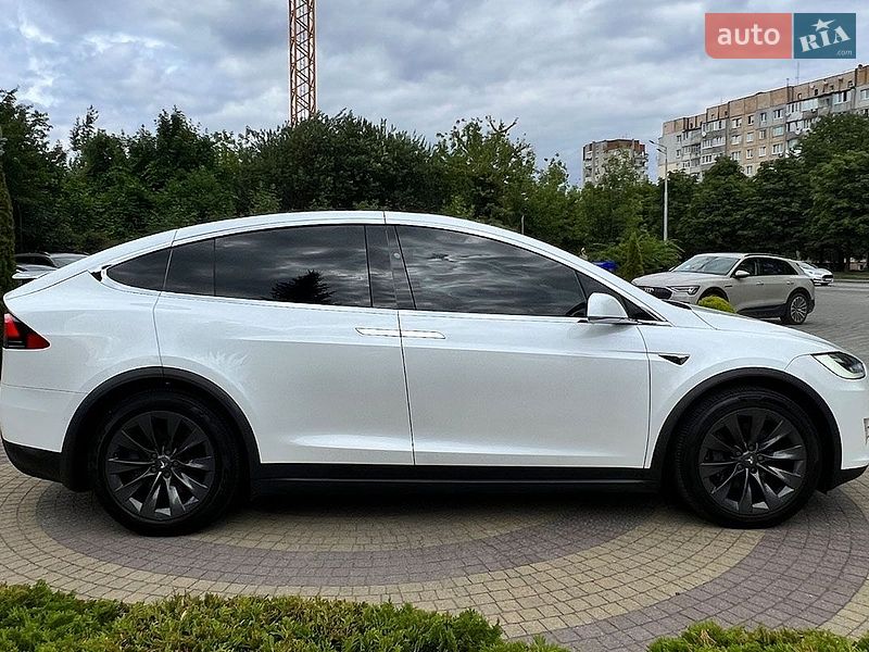 Позашляховик / Кросовер Tesla Model X 2019 в Львові фото 9 Позашляховик / Кросовер Tesla Model X 2019 в Львові