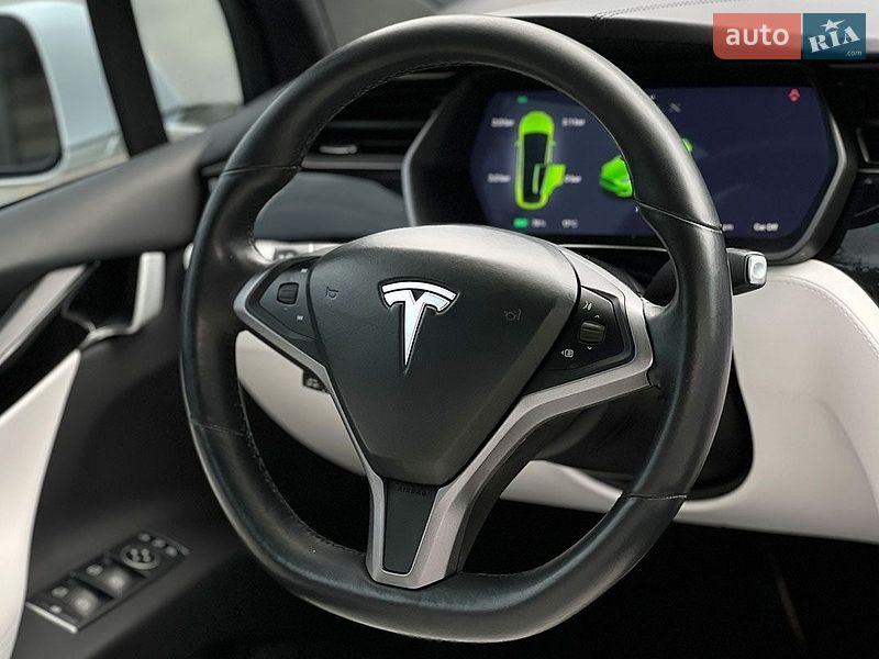 Позашляховик / Кросовер Tesla Model X 2019 в Львові фото 15 Позашляховик / Кросовер Tesla Model X 2019 в Львові