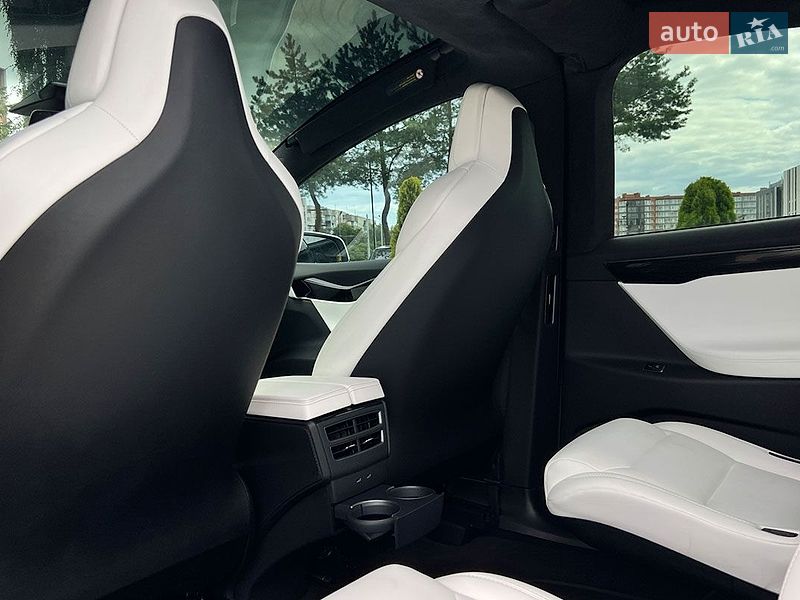 Позашляховик / Кросовер Tesla Model X 2019 в Львові фото 26 Позашляховик / Кросовер Tesla Model X 2019 в Львові