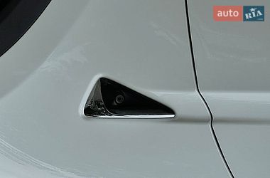 Позашляховик / Кросовер Tesla Model X 2019 в Львові фото 10 Позашляховик / Кросовер Tesla Model X 2019 в Львові
