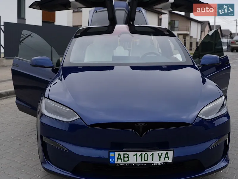 Tesla Model X 2023