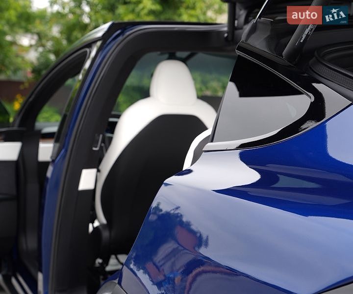 Внедорожник / Кроссовер Tesla Model X 2023 в Виннице