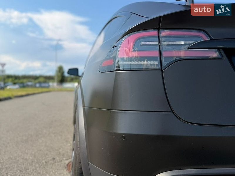 Внедорожник / Кроссовер Tesla Model X 2022 в Киеве
