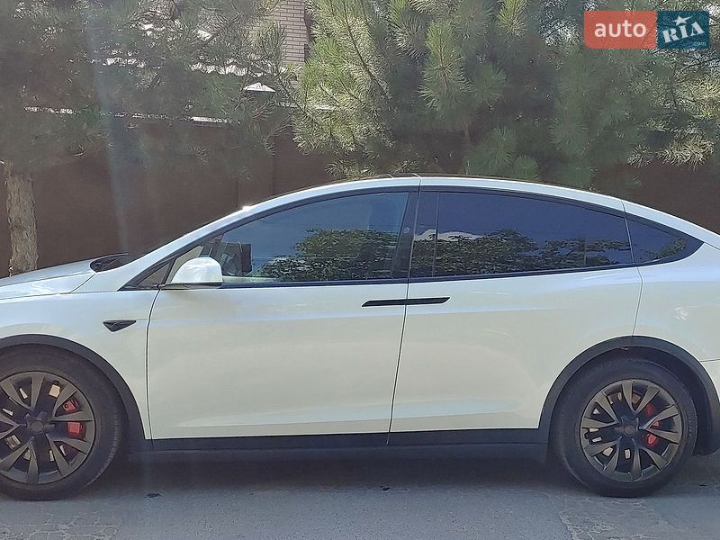 Позашляховик / Кросовер Tesla Model X 2023 в Дніпрі