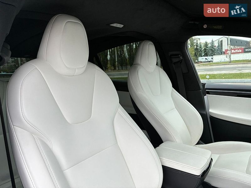 Позашляховик / Кросовер Tesla Model X 2020 в Києві