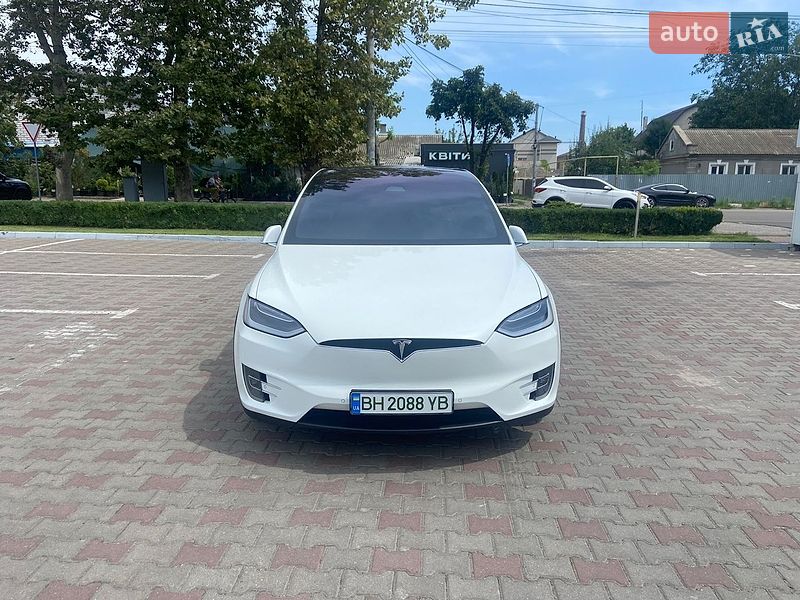 Позашляховик / Кросовер Tesla Model X 2018 в Одесі