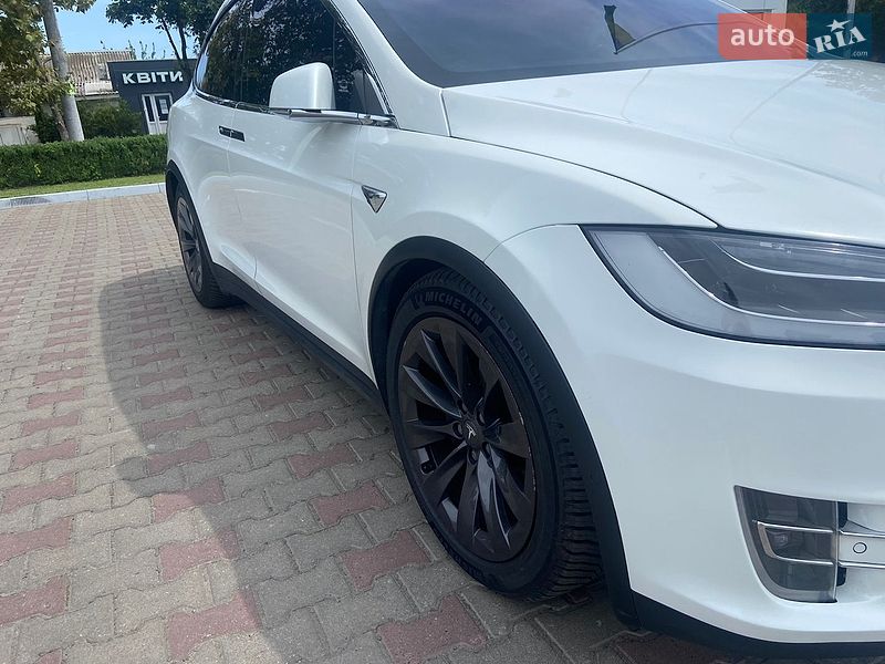 Позашляховик / Кросовер Tesla Model X 2018 в Одесі