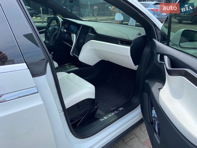 Позашляховик / Кросовер Tesla Model X 2018 в Одесі