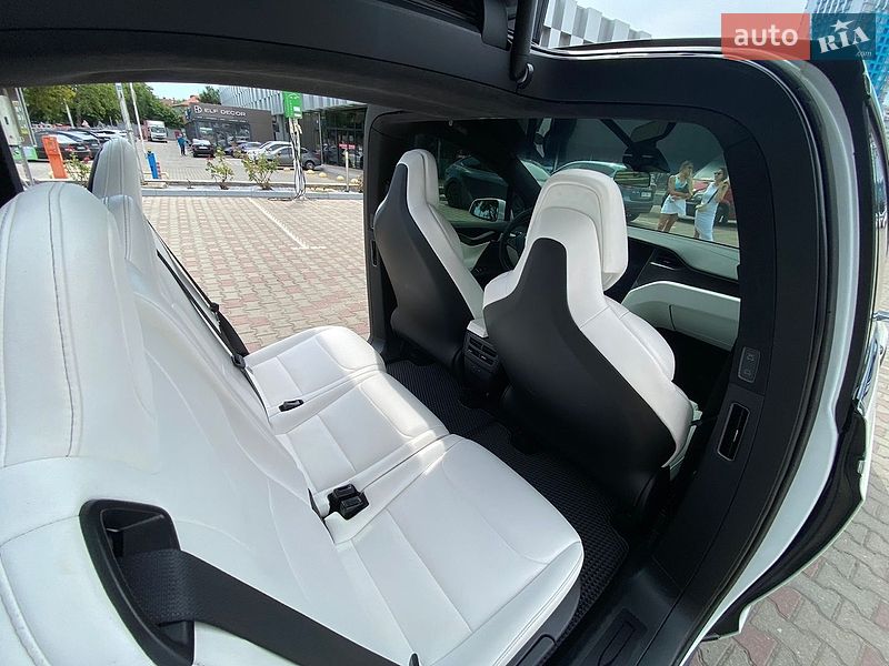 Позашляховик / Кросовер Tesla Model X 2018 в Одесі