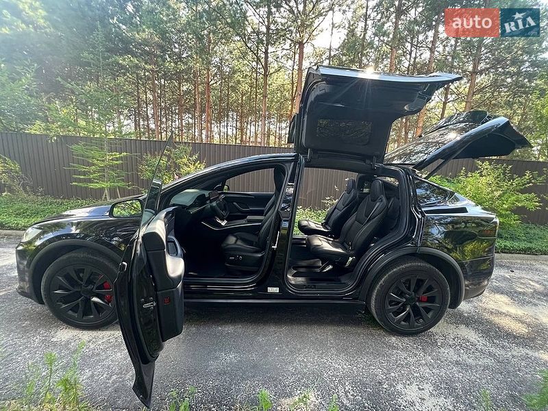 Внедорожник / Кроссовер Tesla Model X 2023 в Киеве