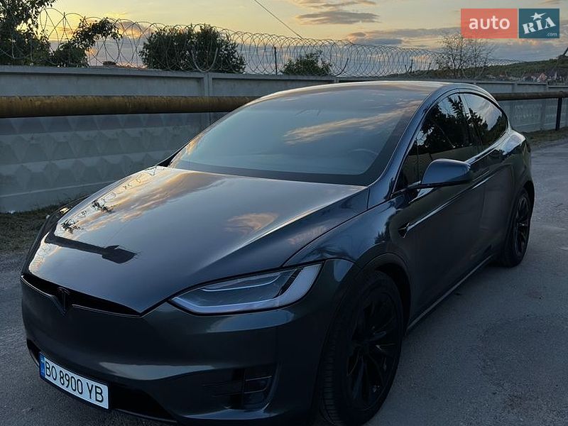 Внедорожник / Кроссовер Tesla Model X 2018 в Тернополе фото 10 Внедорожник / Кроссовер Tesla Model X 2018 в Тернополе