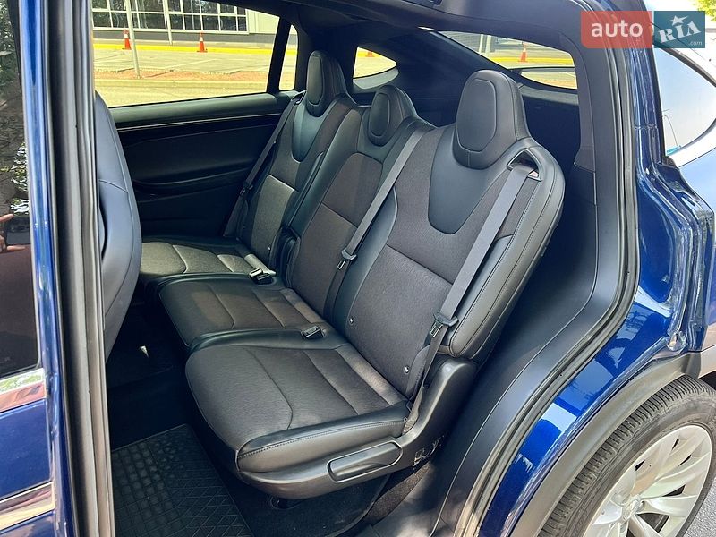 Позашляховик / Кросовер Tesla Model X 2018 в Києві