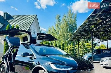 Внедорожник / Кроссовер Tesla Model X 2017 в Луцке