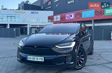 Внедорожник / Кроссовер Tesla Model X 2019 в Киеве