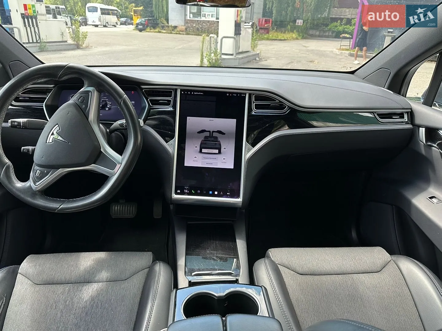 2017 Tesla Model X - мініатюра 15