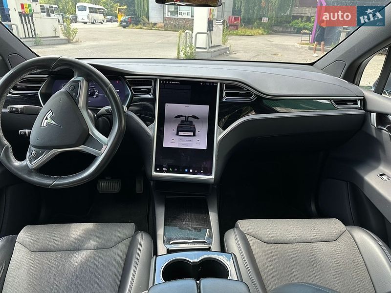 Внедорожник / Кроссовер Tesla Model X 2017 в Ирпене фото 15 Внедорожник / Кроссовер Tesla Model X 2017 в Ирпене