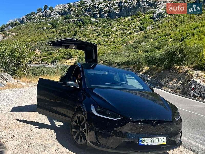 Внедорожник / Кроссовер Tesla Model X 2024 в Ивано-Франково