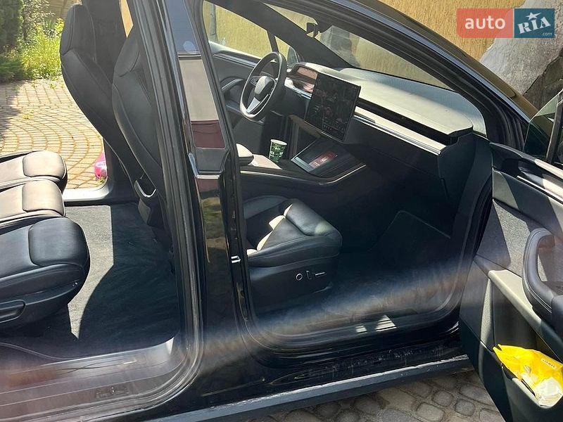 Внедорожник / Кроссовер Tesla Model X 2024 в Ивано-Франково