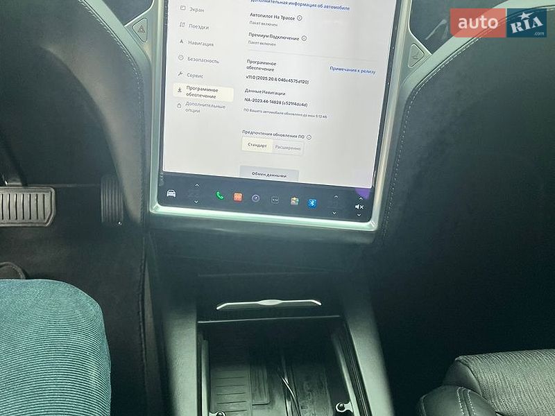 Внедорожник / Кроссовер Tesla Model X 2016 в Черновцах