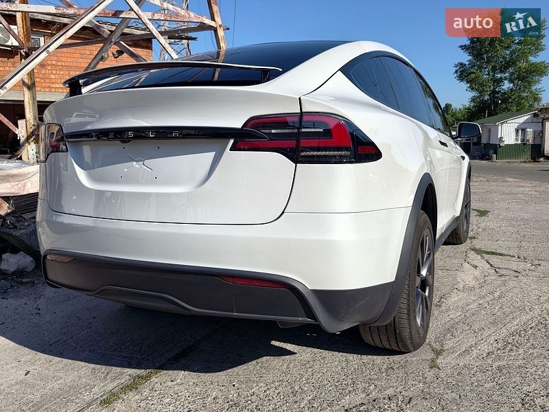 Позашляховик / Кросовер Tesla Model X 2023 в Вишгороді фото 16 Позашляховик / Кросовер Tesla Model X 2023 в Вишгороді