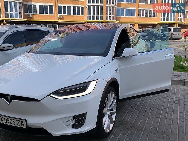 Внедорожник / Кроссовер Tesla Model X 2016 в Львове