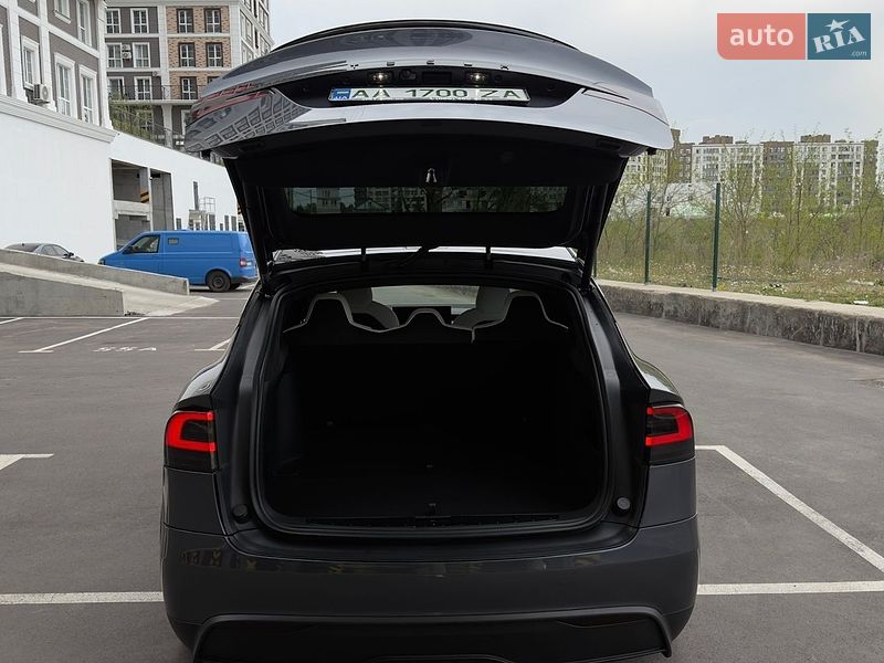 Внедорожник / Кроссовер Tesla Model X 2023 в Киеве