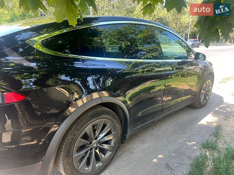 Позашляховик / Кросовер Tesla Model X 2018 в Одесі