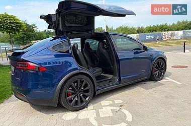 Позашляховик / Кросовер Tesla Model X 2019 в Києві
