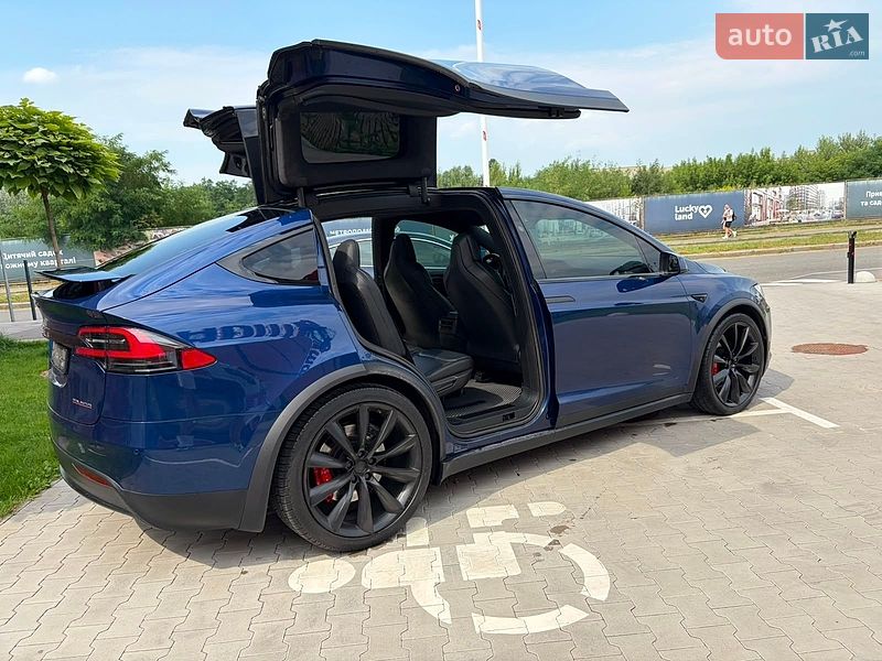 Позашляховик / Кросовер Tesla Model X 2019 в Києві