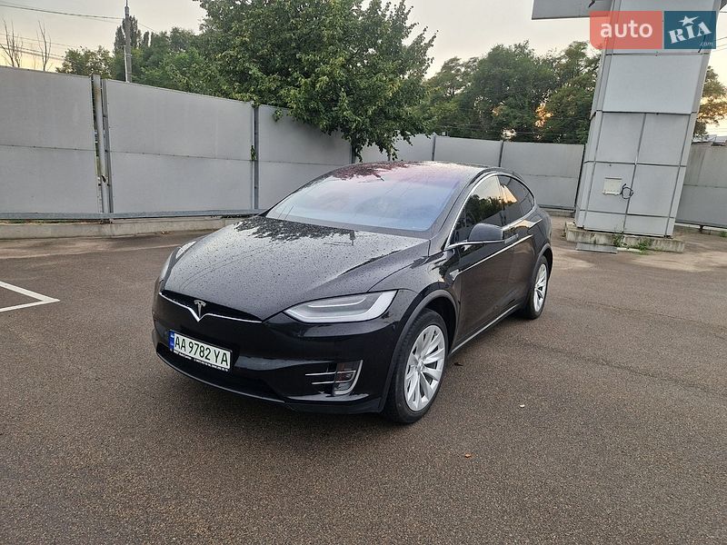 Tesla Model X 2016