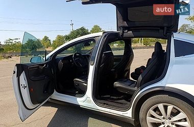 Позашляховик / Кросовер Tesla Model X 2019 в Миколаєві
