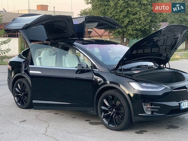 Позашляховик / Кросовер Tesla Model X 2017 в Сквирі фото 17 Позашляховик / Кросовер Tesla Model X 2017 в Сквирі
