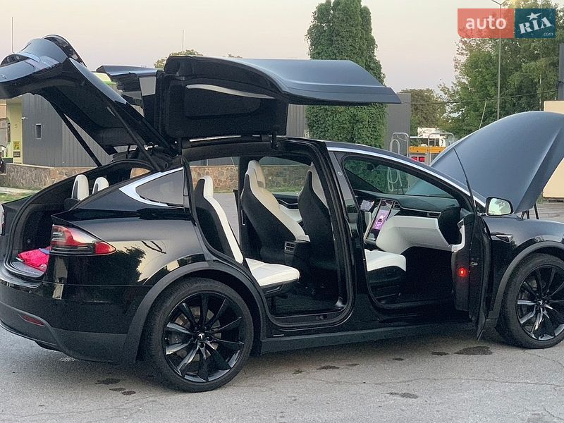 Позашляховик / Кросовер Tesla Model X 2017 в Сквирі фото 20 Позашляховик / Кросовер Tesla Model X 2017 в Сквирі