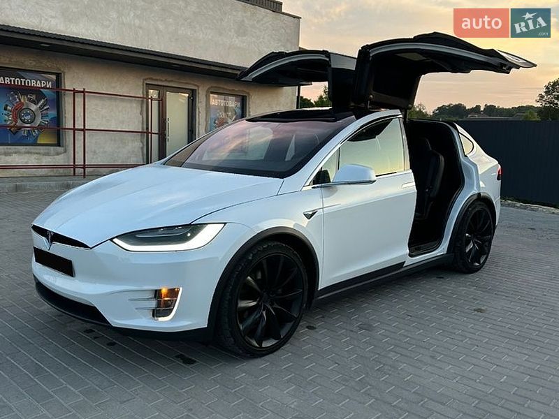 Позашляховик / Кросовер Tesla Model X 2020 в Вінниці