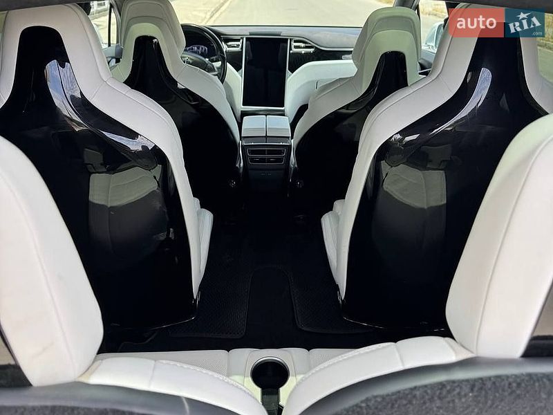 Внедорожник / Кроссовер Tesla Model X 2016 в Одессе
