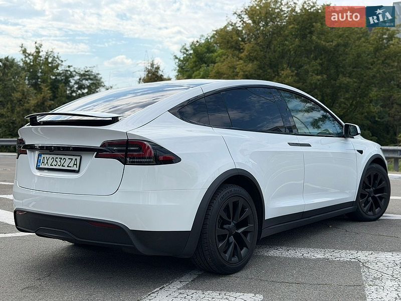 Внедорожник / Кроссовер Tesla Model X 2023 в Киеве