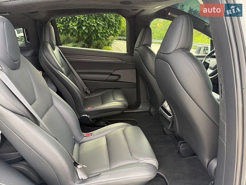 Внедорожник / Кроссовер Tesla Model X 2023 в Киеве