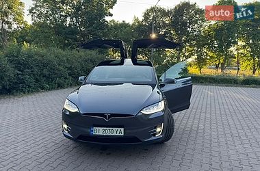 Позашляховик / Кросовер Tesla Model X 2017 в Миргороді фото 2 Позашляховик / Кросовер Tesla Model X 2017 в Миргороді