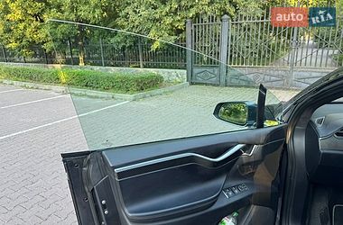 Внедорожник / Кроссовер Tesla Model X 2017 в Миргороде