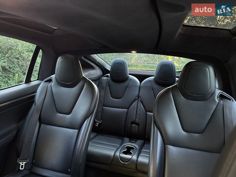 Позашляховик / Кросовер Tesla Model X 2017 в Миргороді фото 10 Позашляховик / Кросовер Tesla Model X 2017 в Миргороді