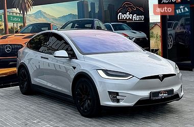 Внедорожник / Кроссовер Tesla Model X 2018 в Львове