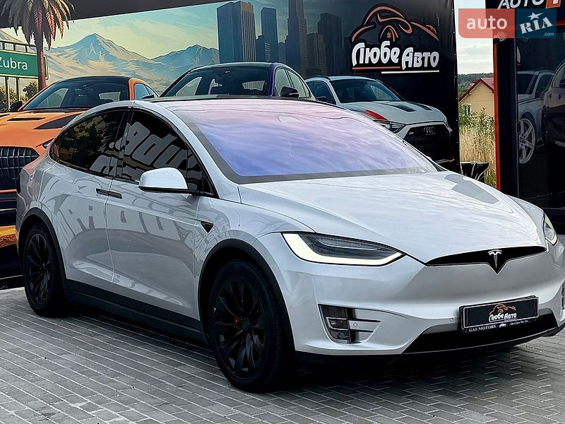 Внедорожник / Кроссовер Tesla Model X 2018 в Львове